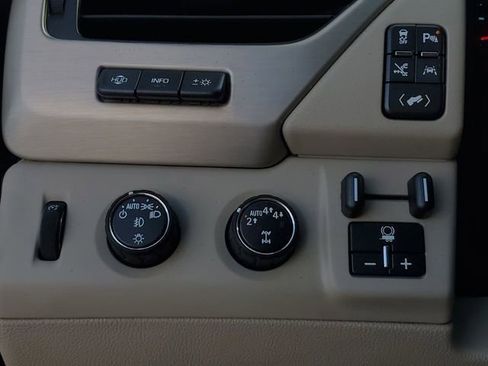 Used 2018 GMC Yukon Denali w/ Denali Ultimate Package image 34