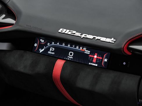 Used 2019 Ferrari 812 Superfast RWD image 90