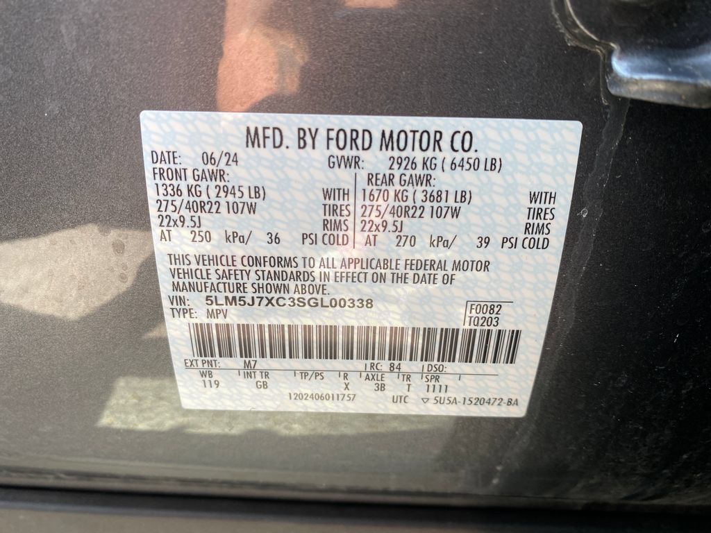 Used 2025 Lincoln Aviator Reserve w/ Equipment Group 201A AWD/4WD image 14