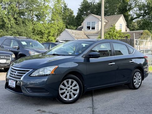 Used 2014 Nissan Sentra FWD image 2