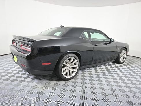 Used 2020 Dodge Challenger R/T Scat Pack image 6