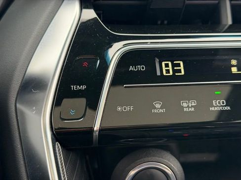 Certified 2023 Toyota Venza Limited image 30