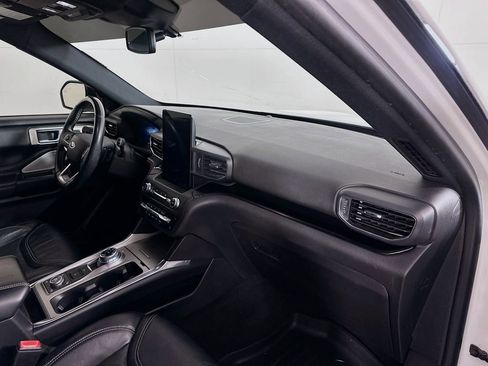 Used 2020 Ford Explorer ST w/ Premium Technology Package image 31