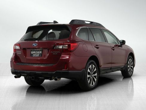 Used 2017 Subaru Outback 3.6R Limited image 5