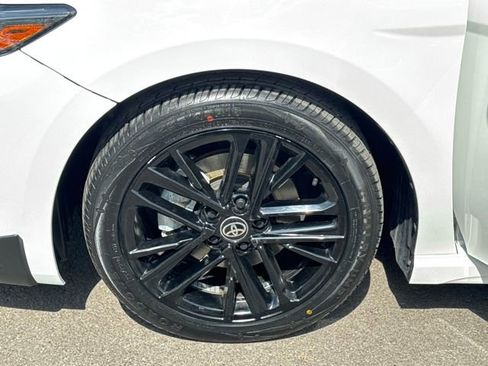 Used 2025 Toyota Camry SE FWD image 22