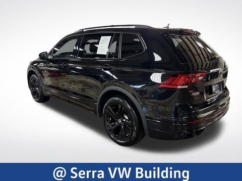 Certified 2024 Volkswagen Tiguan SE R-Line image 3