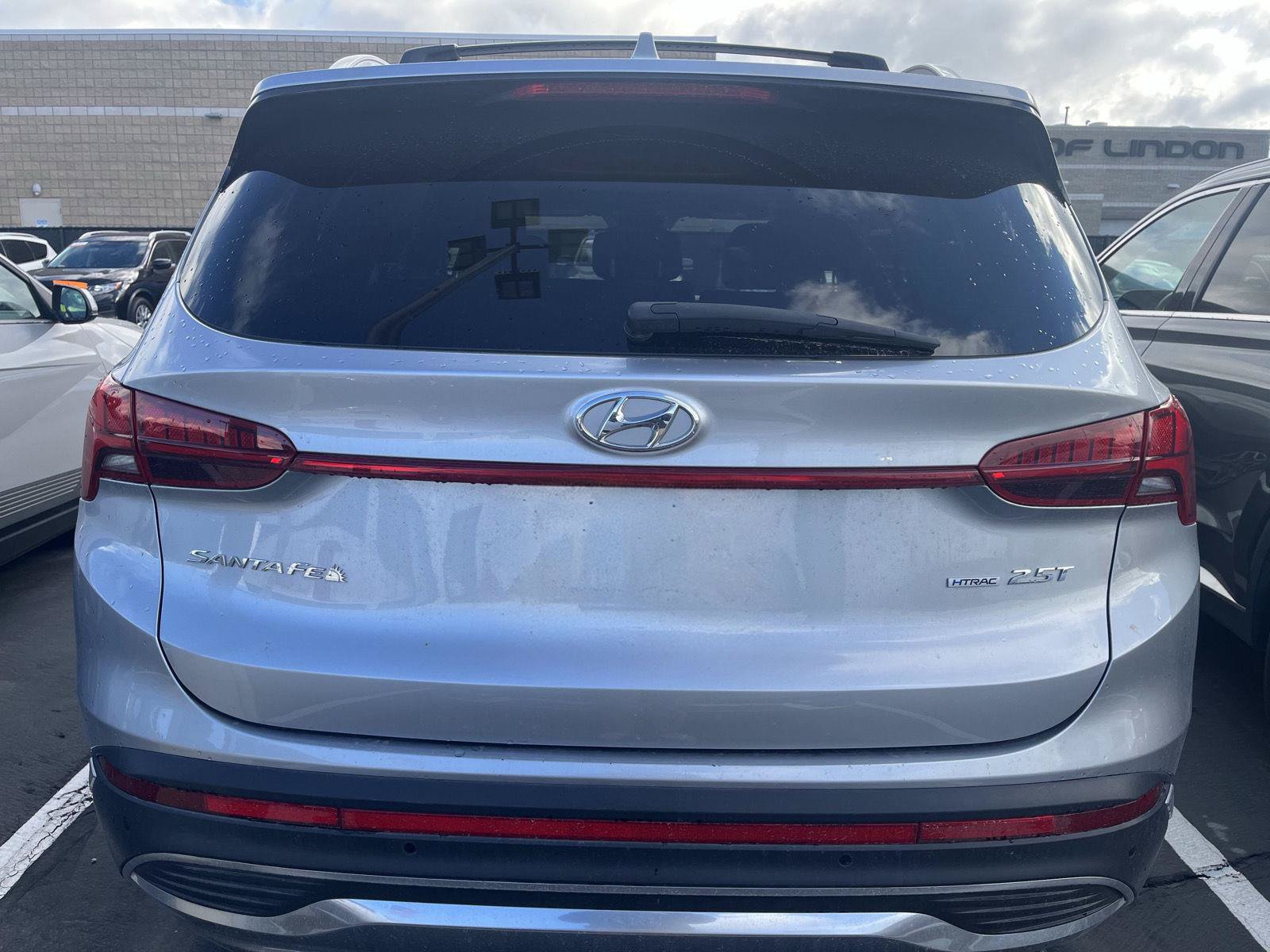 Certified 2023 Hyundai Santa Fe Limited AWD/4WD image 5