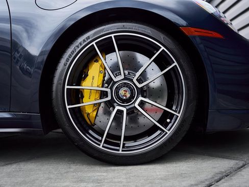 Used 2021 Porsche 911 Turbo S image 22