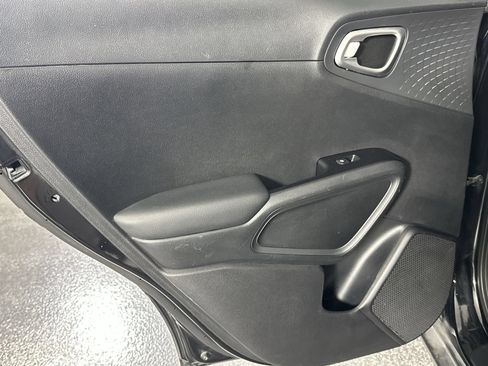 Used 2020 Kia Soul EX FWD image 30