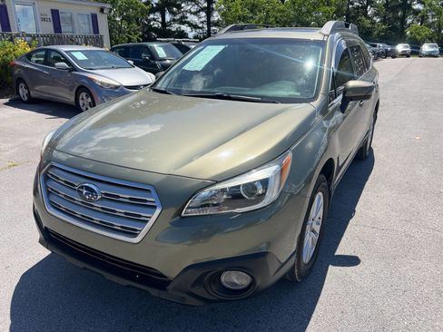 Used 2016 Subaru Outback 2.5i Premium AWD/4WD image 2