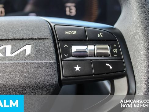 Used 2025 Kia K4 FWD image 27