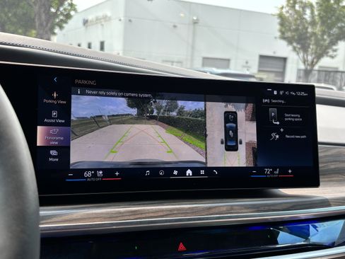 Certified 2023 BMW i7 xDrive60 AWD/4WD image 25