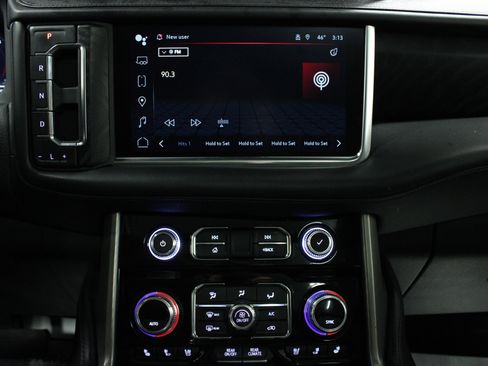 Used 2022 GMC Yukon Denali image 23