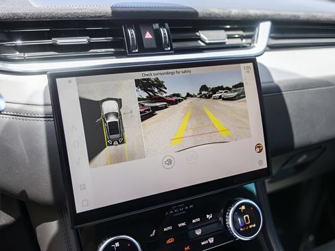 Used 2023 Jaguar F-PACE SVR AWD/4WD image 16