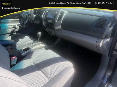 Used 2015 Toyota Tacoma PreRunner image 13