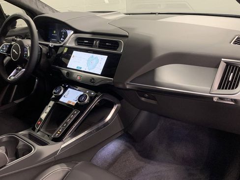 Used 2024 Jaguar I-PACE R-Dynamic HSE AWD/4WD image 4