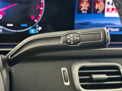 Certified 2025 Mercedes-Benz GLS 450 4MATIC image 25