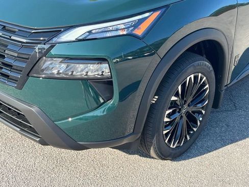New 2026 Nissan Rogue SV FWD image 9
