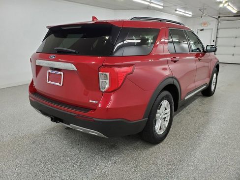 Used 2020 Ford Explorer XLT w/ Equipment Group 202A image 4