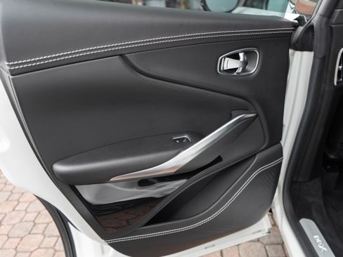 Used 2021 Aston Martin DBX image 29