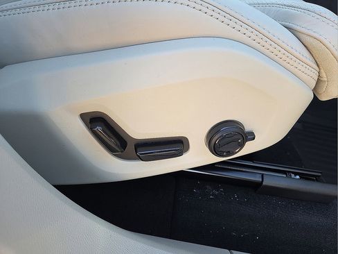 New 2026 Volvo XC60 B5 Ultra w/ Protection Package Premier image 14