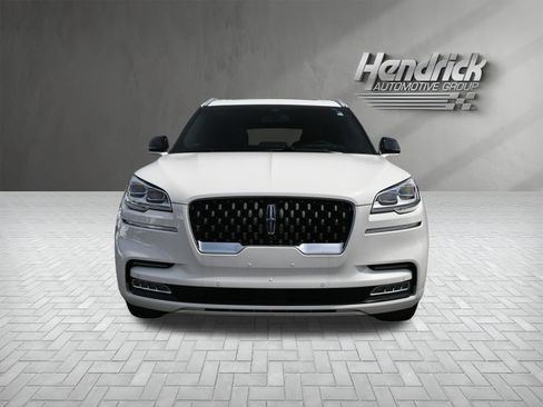 Used 2021 Lincoln Aviator Grand Touring w/ Equipment Group 302A AWD/4WD image 3
