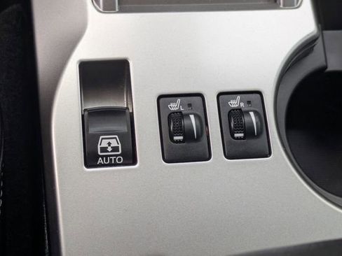 Used 2023 Toyota 4Runner SR5 Premium image 17