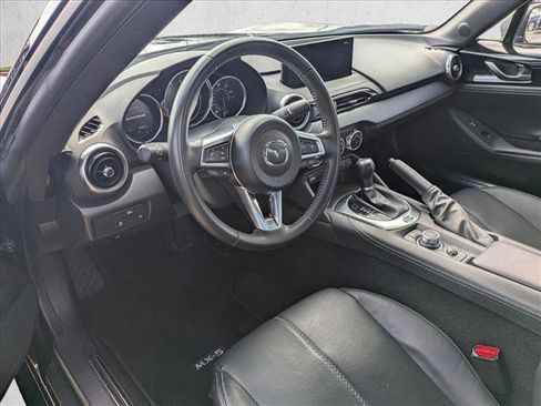 Used 2025 MAZDA MX-5 Miata RF Grand Touring RWD image 9