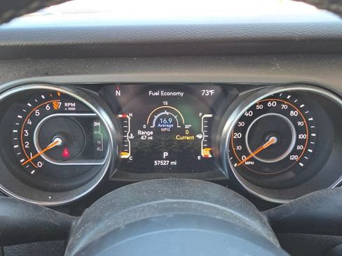 Used 2022 Jeep Gladiator Sport AWD/4WD image 7