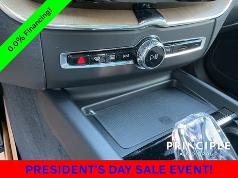 New 2026 Volvo XC60 B5 Plus w/ Climate Package image 19