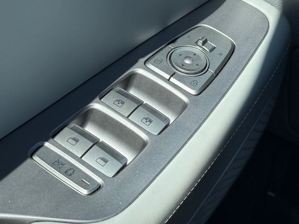 Used 2025 Hyundai Palisade SEL AWD/4WD image 18