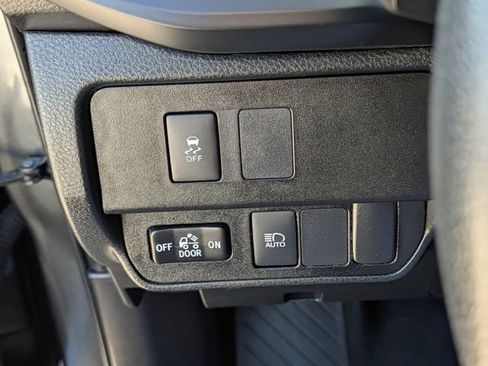 Used 2021 Toyota Tacoma SR AWD/4WD image 21