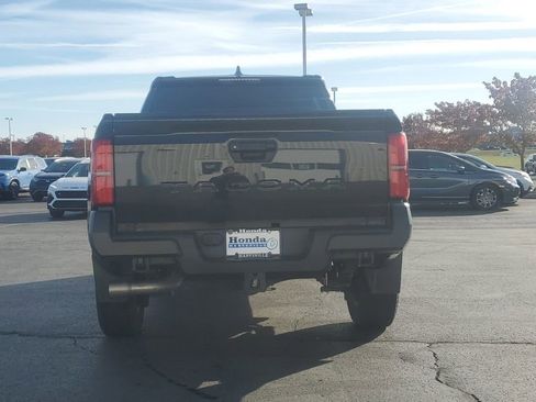 Used 2024 Toyota Tacoma SR image 6