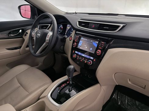 Used 2016 Nissan Rogue SL w/ SL Premium Package image 27