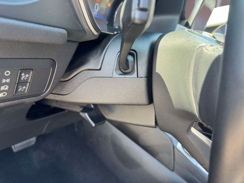 Used 2022 Ford Escape SEL FWD image 16