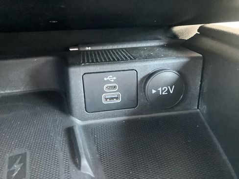 Used 2024 Ford Escape Platinum w/ Premium Technology Package AWD/4WD image 28