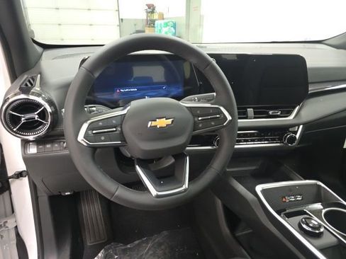 New 2026 Chevrolet Equinox LT w/ Convenience Package II image 11