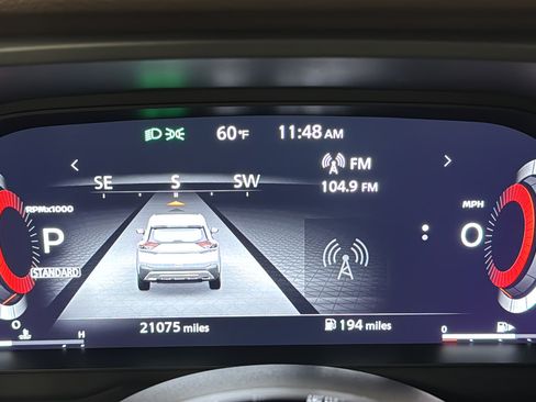 Used 2023 Nissan Rogue Platinum w/ Platinum Premium Package FWD image 17