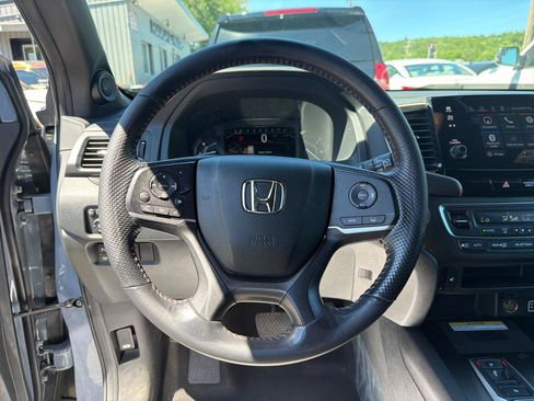 Used 2023 Honda Passport TrailSport image 24