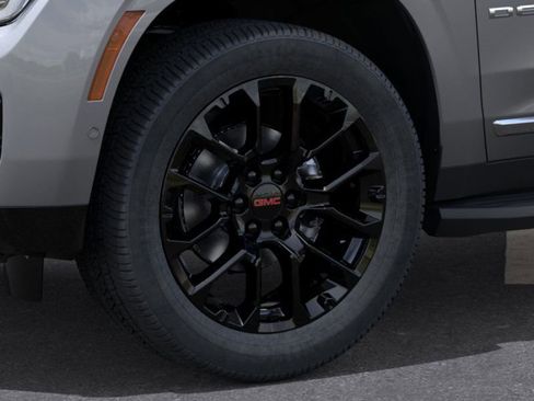 New 2026 GMC Yukon XL Denali w/ LPO, Floor Liner Package image 9