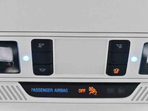 Used 2025 Ford Mustang Mach-E Premium image 32