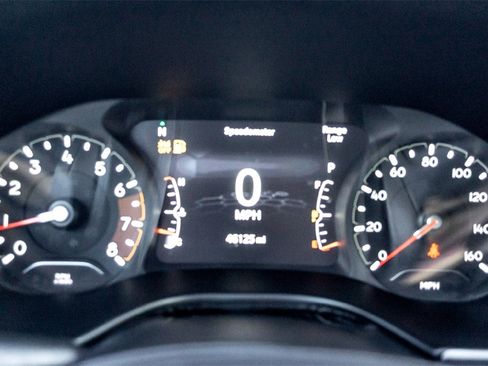 Used 2023 Jeep Compass Limited image 21