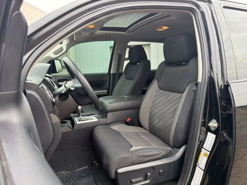 Used 2018 Toyota Tundra SR5 image 17