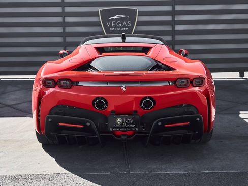 Used 2023 Ferrari SF90 Stradale Base image 21