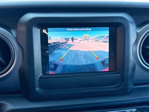 Used 2023 Jeep Gladiator Sport w/ Trailer Tow Package image 14