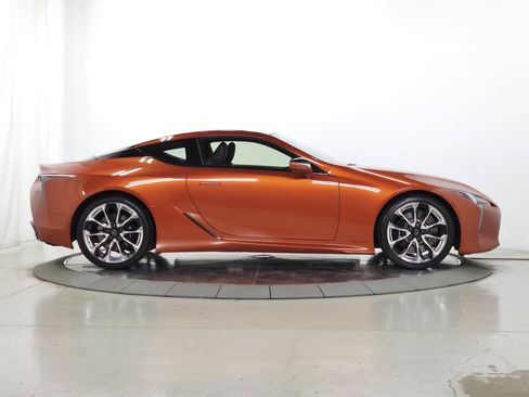 Used 2022 Lexus LC 500 Coupe w/ Sport Package RWD image 11