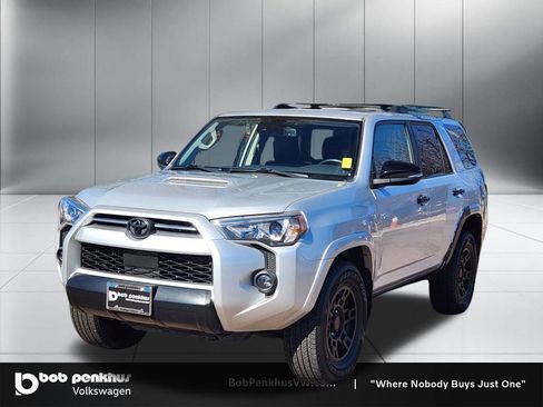 Used 2021 Toyota 4Runner Venture w/ Moonroof Package image 22