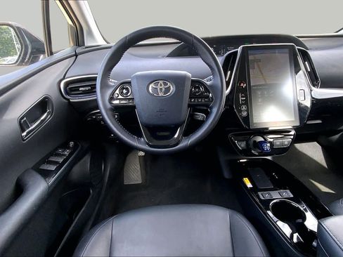 Used 2019 Toyota Prius Limited w/ Premium Convenience Package FWD image 6