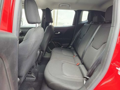 Used 2020 Jeep Renegade Sport image 12