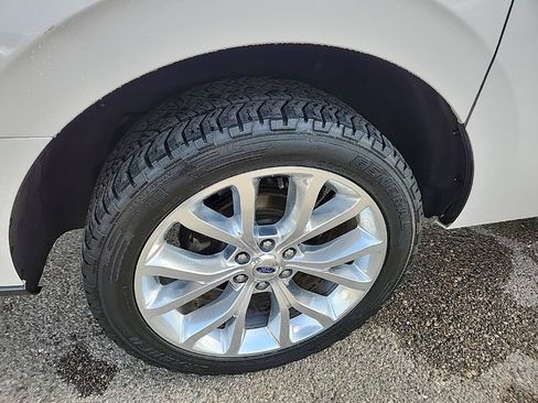 Used 2018 Ford Expedition Max Limited w/ Equipment Group 302A AWD/4WD image 48
